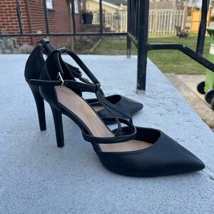 ✨ 3/$20 Christian Siriano Black Strappy Pointed-Toe Stiletto Heels